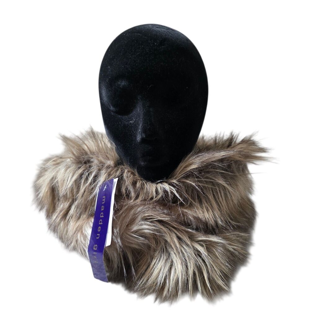Madden Girl Faux Fur Neck Scarf NWT OSFM Adult Winter Collar Accessory Apres